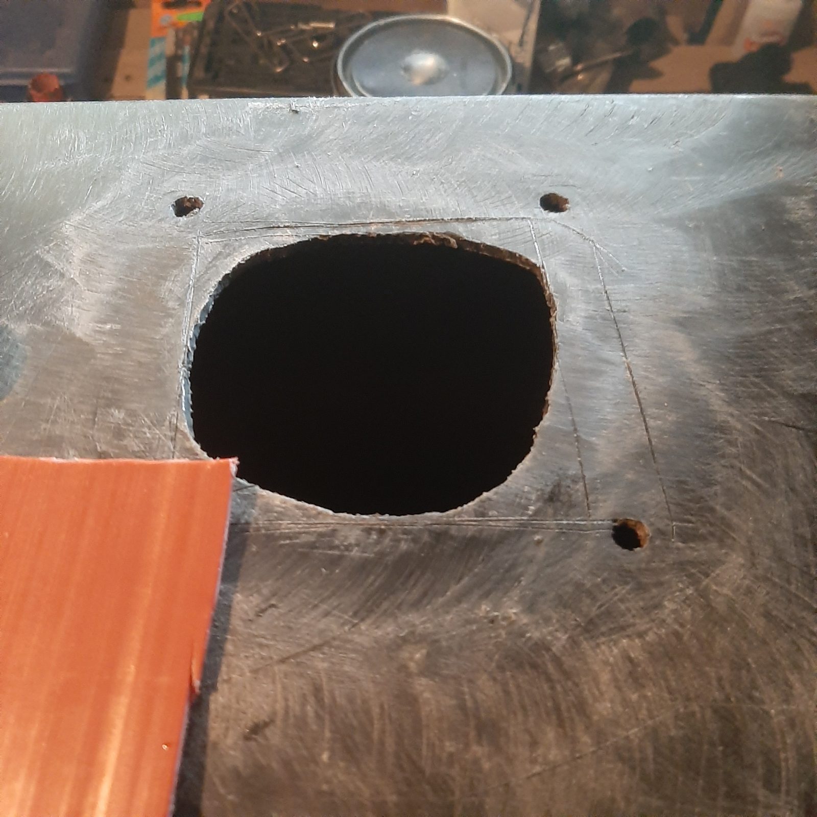 Tutorial · Saldatura della plastica e riconversione della tanica · Il fertilizzante azotato fai-da-te — Cantiere · vita in camper, diario di Diario di Uasi