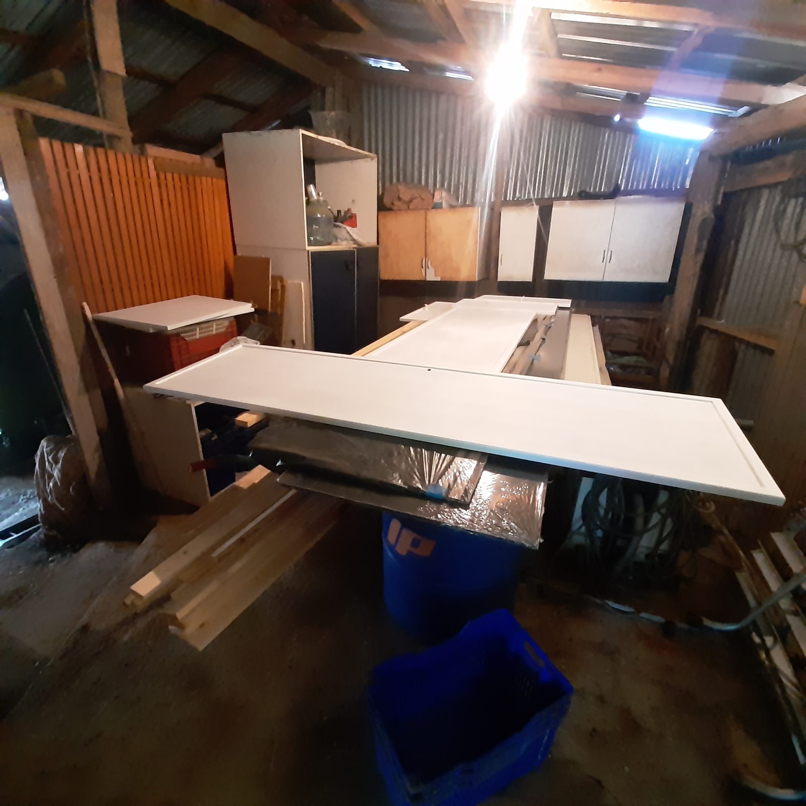L'asse torta — Cantiere · vita in camper, diario di Diario di Uasi